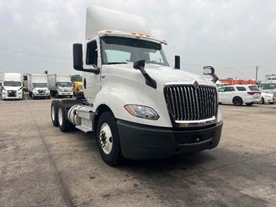 International LT625 Day Cab Truck - 430HP, 10 Speed Automatic
