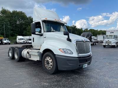 International LT625 Day Cab Truck - 430HP, 12 Speed Automatic