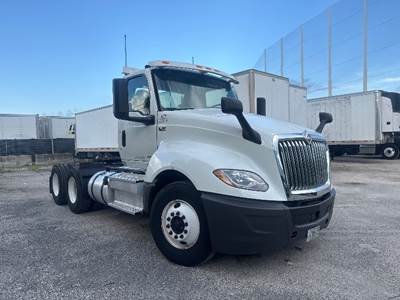 International LT625 Day Cab Truck - 430HP, 10 Speed Automatic