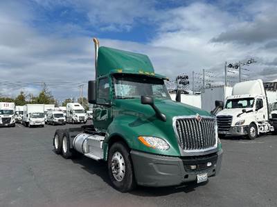 International LT625 Day Cab Truck - Cummins 450HP, 10 Speed Automatic