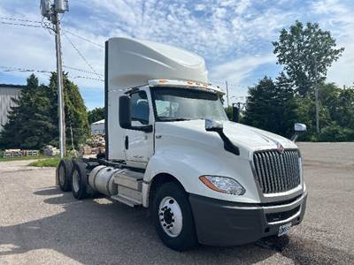 International LT625 Day Cab Truck - Cummins 500HP, 13 Speed Manual
