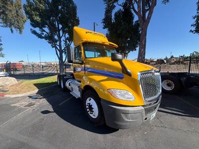 International LT625 Day Cab Truck - 430HP, 12 Speed Automatic