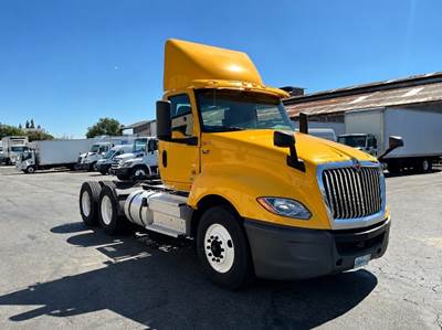 International LT625 Day Cab Truck - 430HP, 12 Speed Automatic