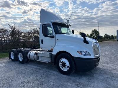 International LT625 Day Cab Truck - 430HP, 10 Speed Automatic
