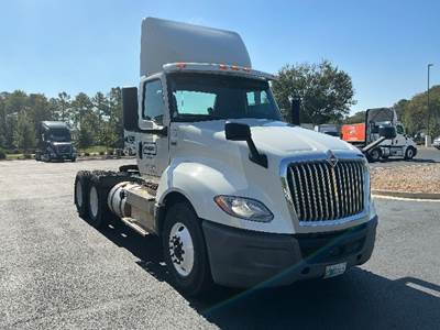 International LT625 Day Cab Truck - 430HP, 10 Speed Automatic