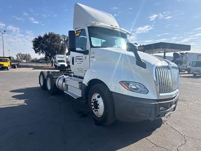 International LT625 Day Cab Truck - 430HP, 10 Speed Automatic