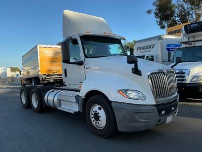 International LT625 Day Cab Truck - 430HP, 10 Speed Automatic