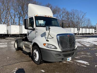 International RH613 Single Axle Day Cab Truck - 410HP, 12 Speed Automatic