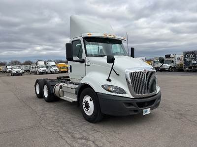 International RH613 Day Cab Truck - 410HP, 12 Speed Automatic