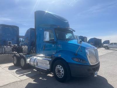 International RH613 Day Cab Truck - 410HP, 10 Speed Automatic