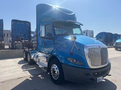 International RH613 Day Cab Truck - 410HP, 10 Speed Automatic