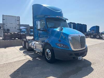 International RH613 Day Cab Truck - 410HP, 10 Speed Automatic