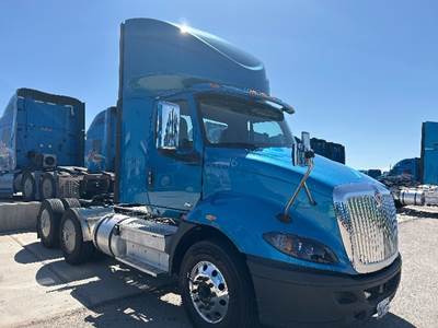 International RH613 Day Cab Truck - 410HP, 10 Speed Automatic