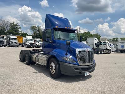 International RH613 Day Cab Truck - 450HP, 12 Speed Automatic