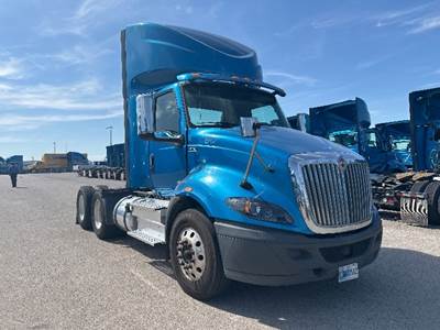 International RH613 Day Cab Truck - 410HP, 10 Speed Automatic