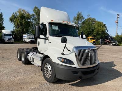 International RH613 Day Cab Truck - 450HP, 12 Speed Automatic