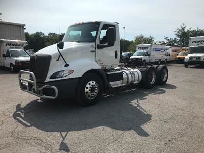 International RH613 Day Cab Truck - 410HP, 10 Speed Manual