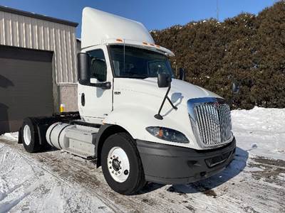 International RH613 Single Axle Day Cab Truck - 410HP, 10 Speed Automatic