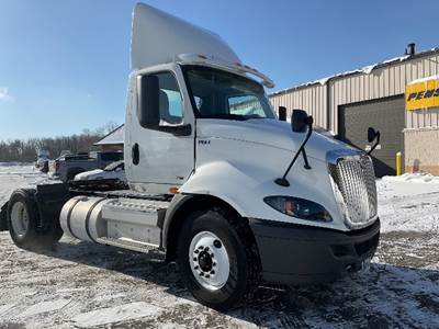 International RH613 Single Axle Day Cab Truck - 410HP, 10 Speed Automatic