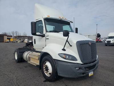 International RH613 Single Axle Day Cab Truck - 430HP, 12 Speed Automatic
