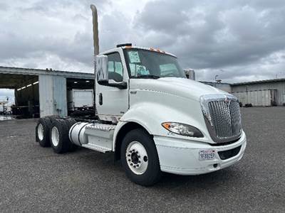 International RH613 Day Cab Truck - 410HP, 10 Speed Automatic