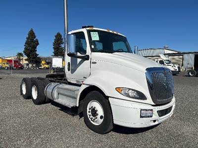 International RH613 Day Cab Truck - 410HP, 10 Speed Automatic