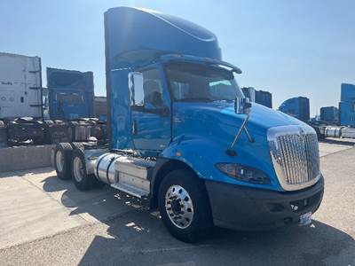 International RH613 Day Cab Truck - 410HP, 10 Speed Automatic