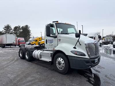 International RH613 Day Cab Truck - 410HP, 12 Speed Automatic
