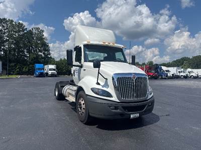 International RH613 Single Axle Day Cab Truck - 410HP, 12 Speed Automatic