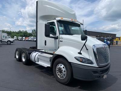 International RH613 Day Cab Truck - 450HP, 12 Speed Automatic