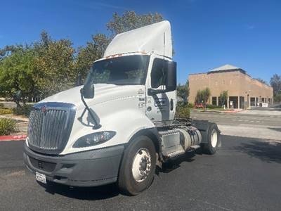 International RH613 Single Axle Day Cab Truck - 410HP, 10 Speed Automatic