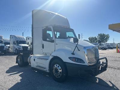 International RH613 Single Axle Day Cab Truck - 450HP, 12 Speed Automatic