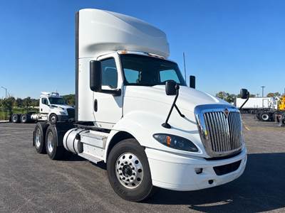 International RH613 Day Cab Truck - 450HP, 12 Speed Automatic