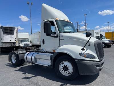International RH613 Single Axle Day Cab Truck - 410HP, 10 Speed Manual