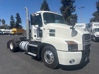 Mack Anthem Single Axle Day Cab Truck - MP7 395HP, 12 Speed Automatic