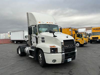 Mack Anthem Single Axle Day Cab Truck - MP7 395HP, 12 Speed Automatic