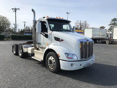 Peterbilt 579 Day Cab Truck - Paccar 455HP