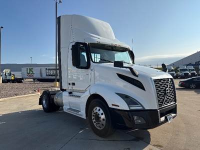 Volvo VNL42300 Single Axle Day Cab Truck - 405HP, 12 Speed Automatic