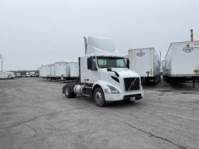 Volvo VNR42300 Single Axle Day Cab Truck