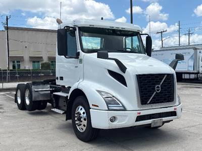 Volvo VNR62300 Single Axle Day Cab Truck - 455HP, 12 Speed Automatic