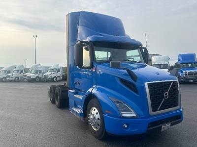 Volvo VNR64300 Day Cab Truck - 455HP, 12 Speed Automatic