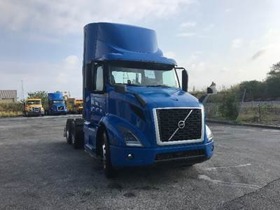 Volvo VNR64300 Day Cab Truck - 455HP, 12 Speed Automatic