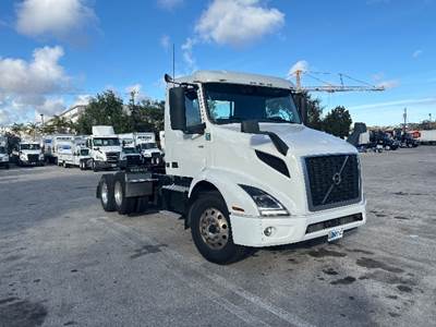 Volvo VNR64300 Single Axle Day Cab Truck - 455HP, 12 Speed Automatic
