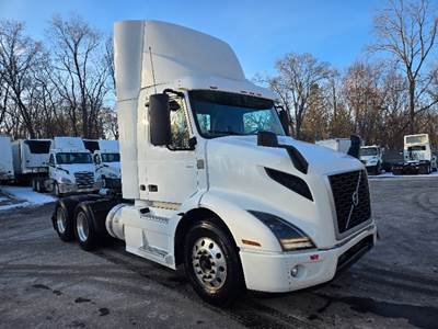 Volvo VNR64300 Day Cab Truck - 455HP, 12 Speed Automatic