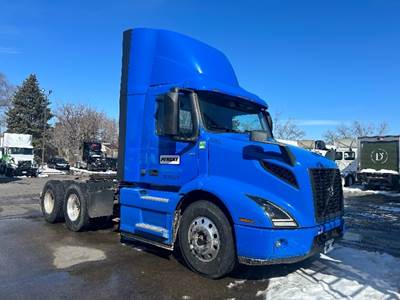 Volvo VNR64300 Day Cab Truck - 455HP, 12 Speed Automatic