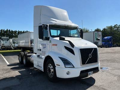 Volvo VNR64300 Day Cab Truck - 425HP, 12 Speed Automatic