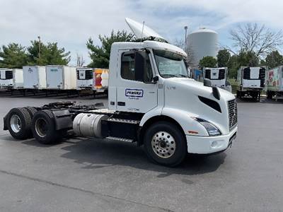 Volvo VNR64300 Day Cab Truck - 405HP, 12 Speed Automatic