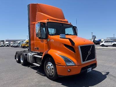 Volvo VNR64300 Day Cab Truck - 425HP, 12 Speed Automatic