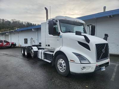 Volvo VNR84300 Day Cab Truck - 455HP, 12 Speed Automatic
