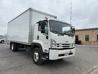 Chevrolet 6500XD Box Truck - 215HP, 6 Speed Automatic, Roll up Door